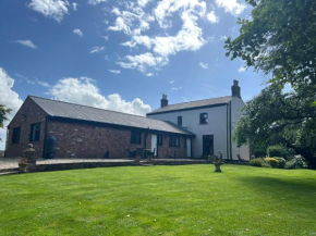 Rural Family Farmhouse with Countryside views